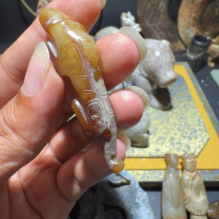 独***2和田玉未镶嵌车挂