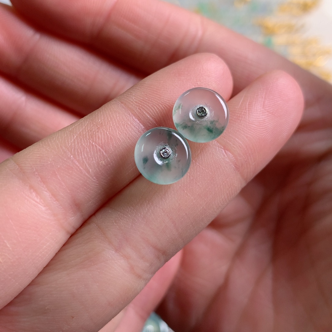 18K金镶嵌翡翠耳饰耳饰