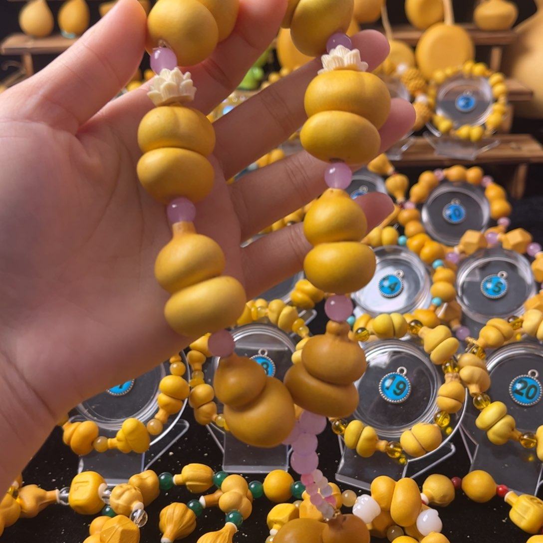 兜****九颗小葫芦手持