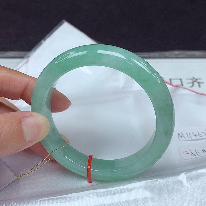 翡翠未镶嵌手镯56圈4625