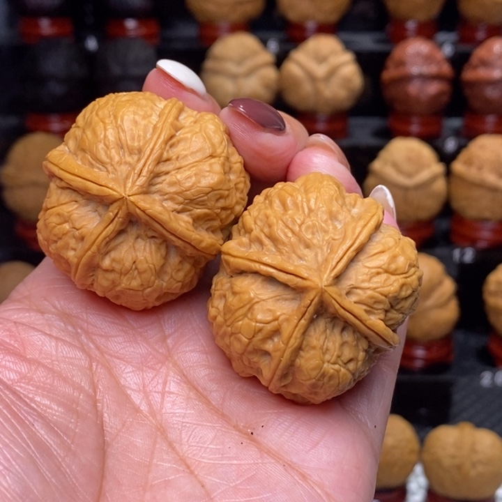 文玩核桃把件玉玺四棱-…………13