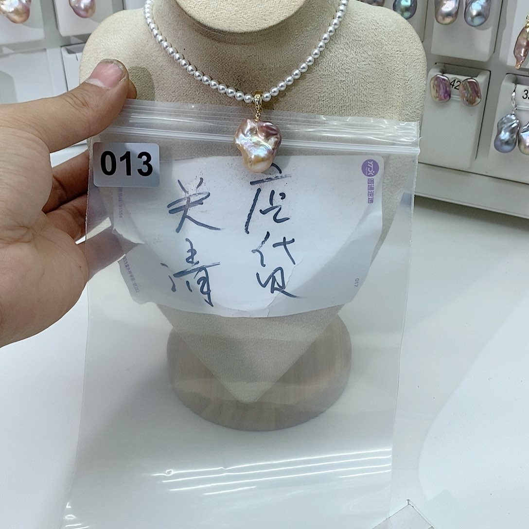 淡水珍珠颈饰合金