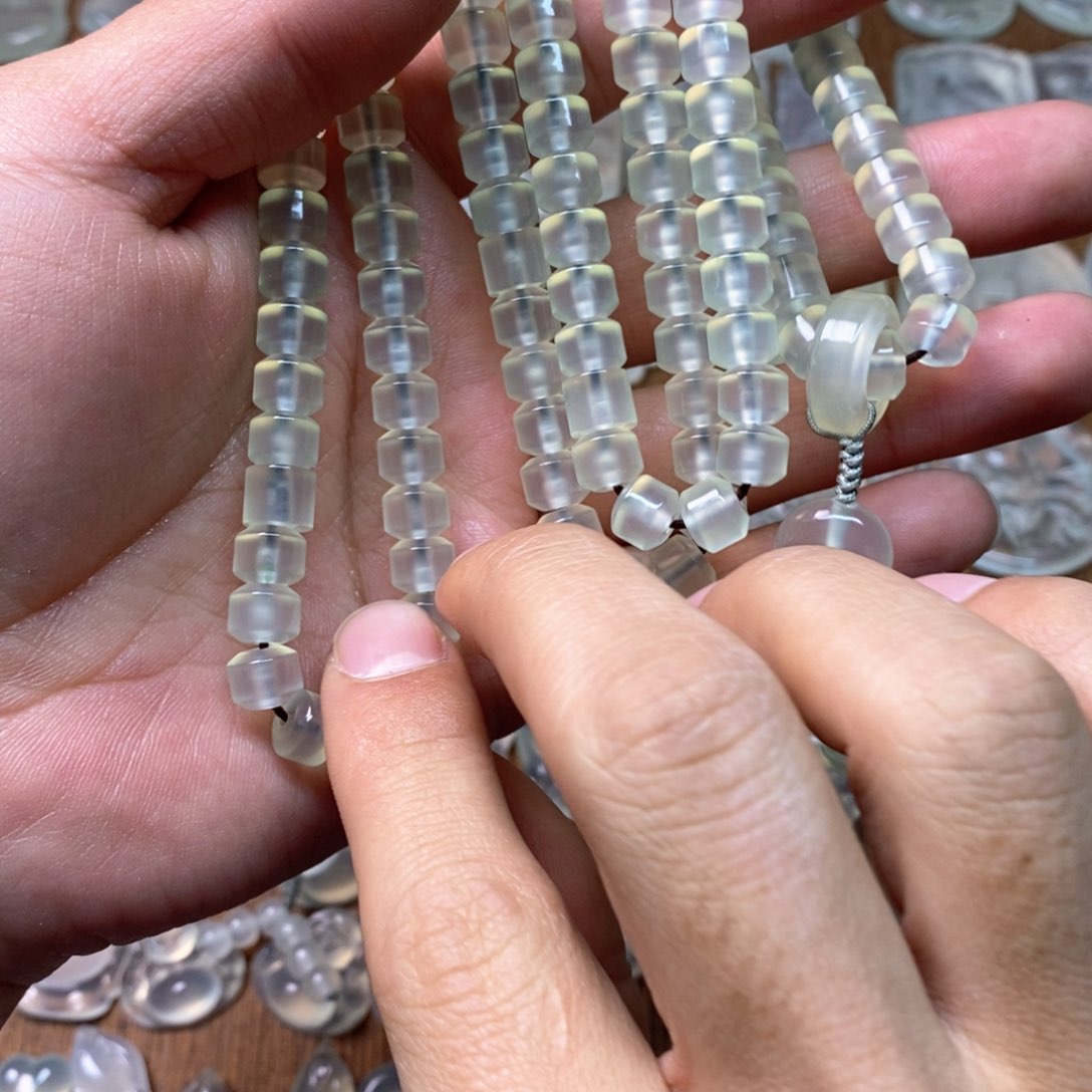 岫玉吊坠(赠链)未镶嵌小*量