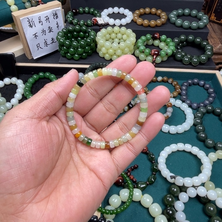 和田玉手串未镶嵌