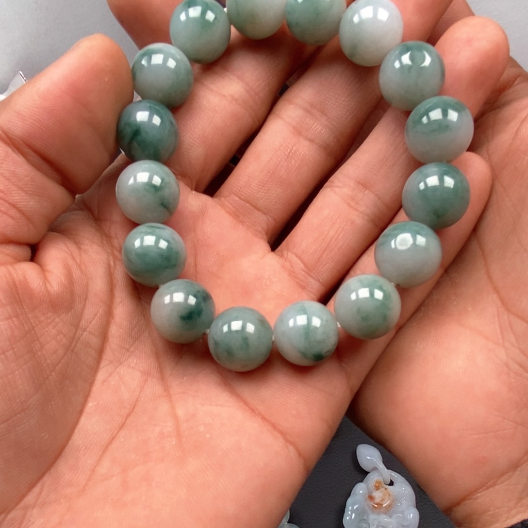 翡翠手链未镶嵌可****