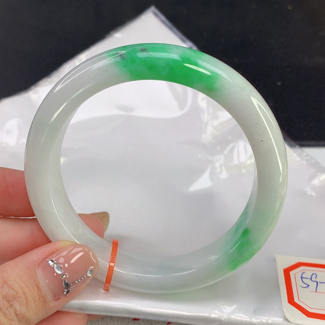 翡翠手镯未镶嵌天然A货翡翠6111