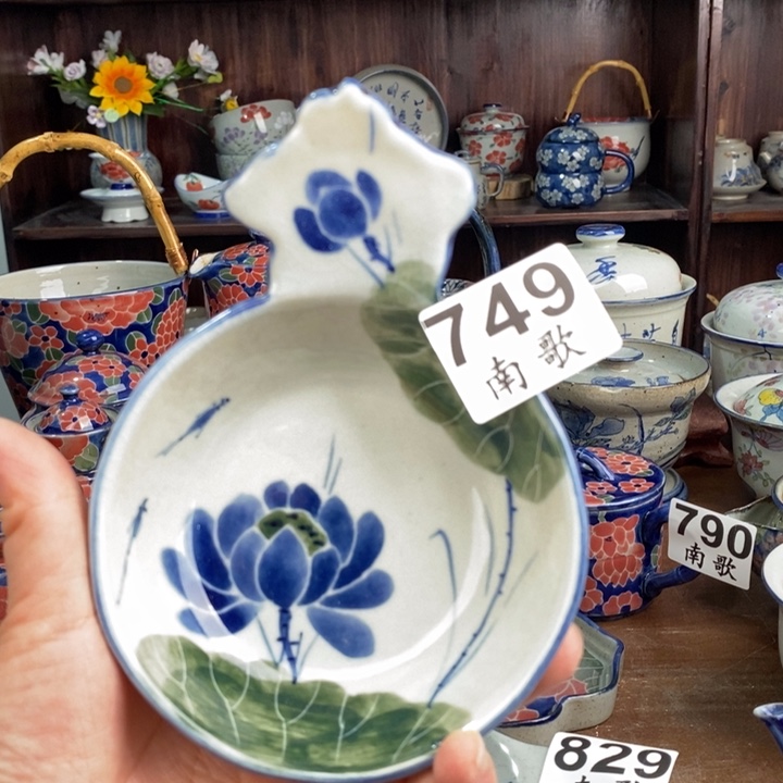 摆件bhyyyuuuuuuiuuiiik