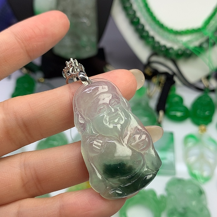 翡翠未镶嵌颈饰源头