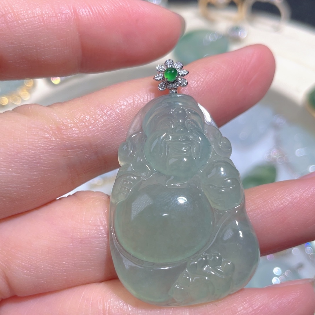 翡翠颈饰18K金镶嵌翡翠