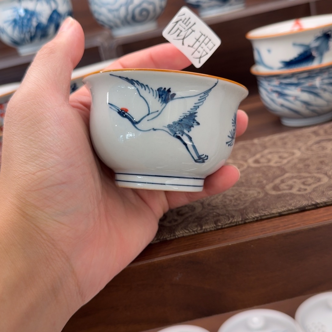 釉下手绘茶具微瑕