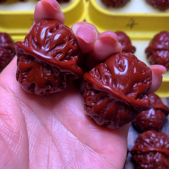 文玩核桃吊坠苹果园38百年