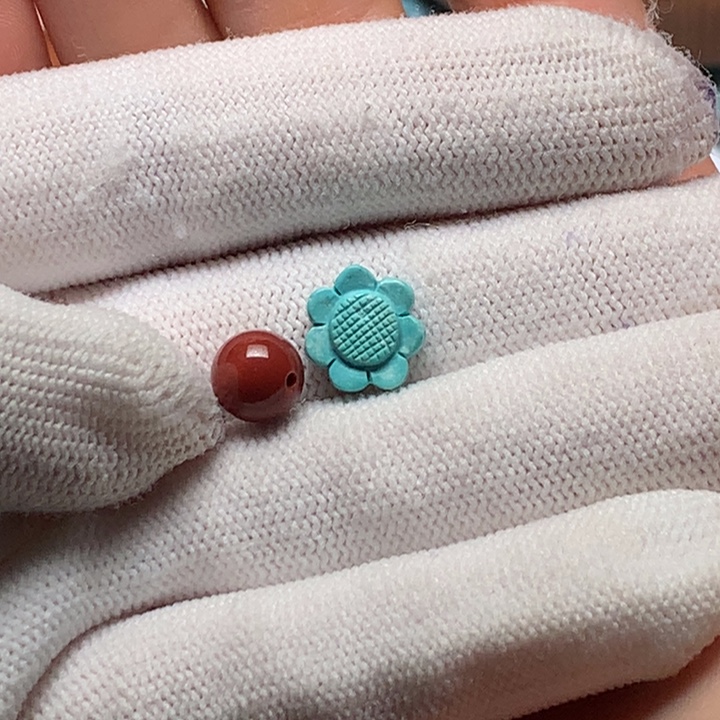 未镶嵌南红玛瑙珠宝奇石