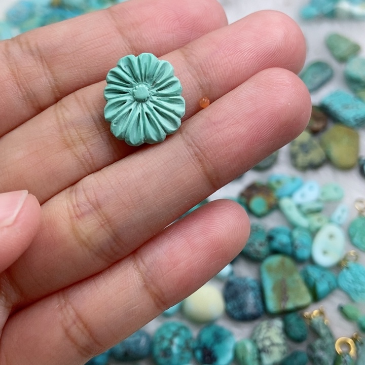 南红玛瑙未镶嵌珠宝奇石