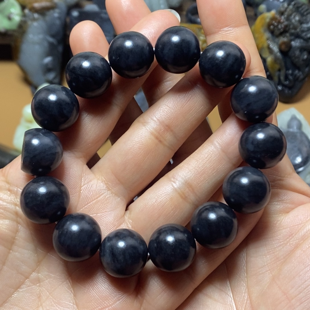 和田玉颈饰未镶嵌蕾*