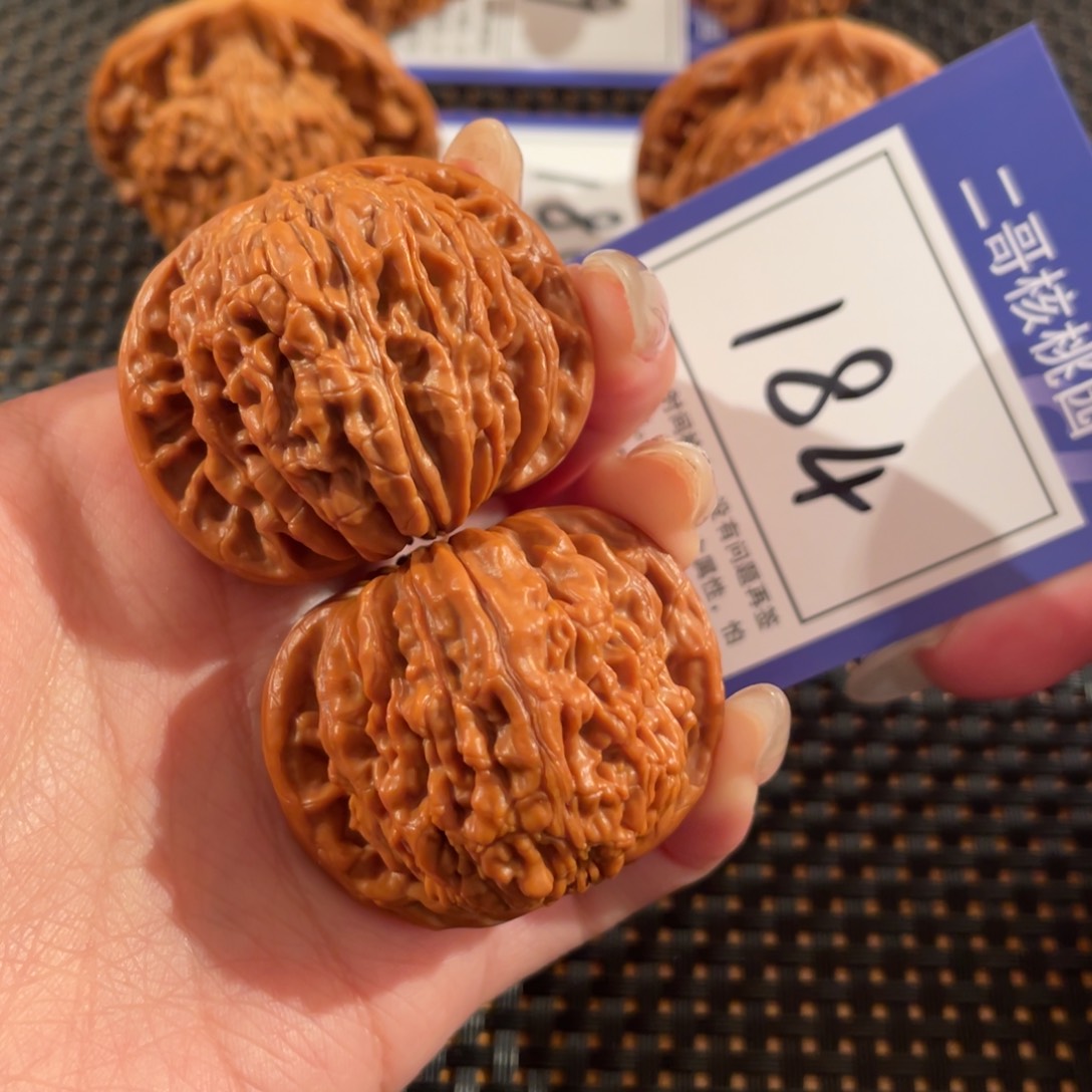 文玩核桃把件184号41尺楼