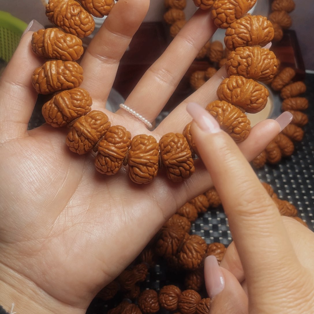桃核手串迷****秦岭龙纹桃核