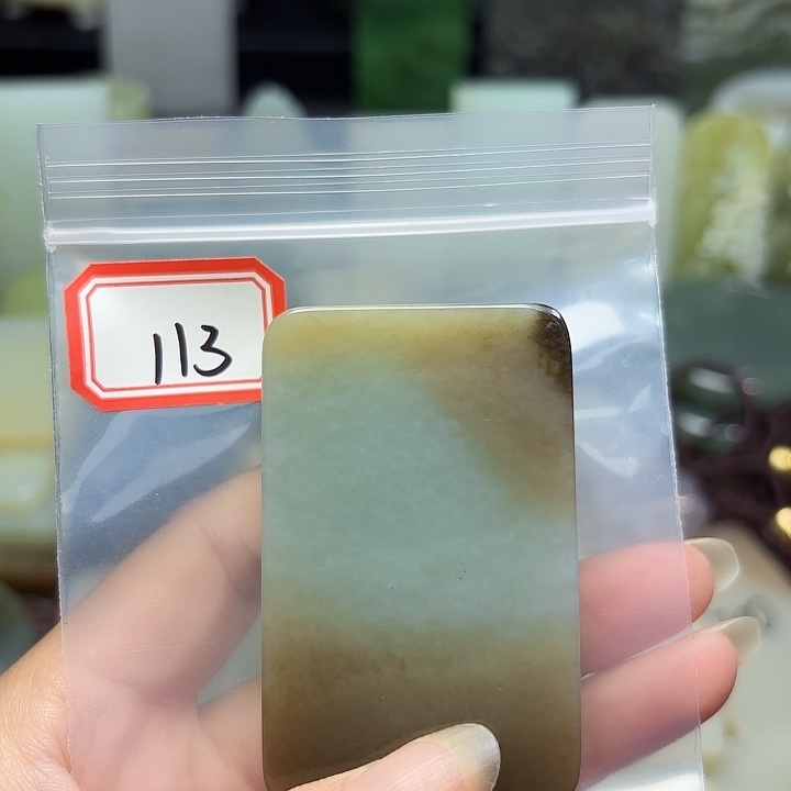 用***户和田玉未镶嵌珠宝半成品