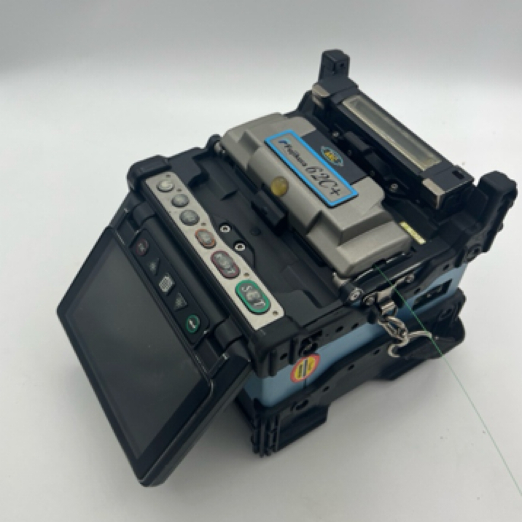 日本藤仓62C+光纤熔接机六码达百公里干线机