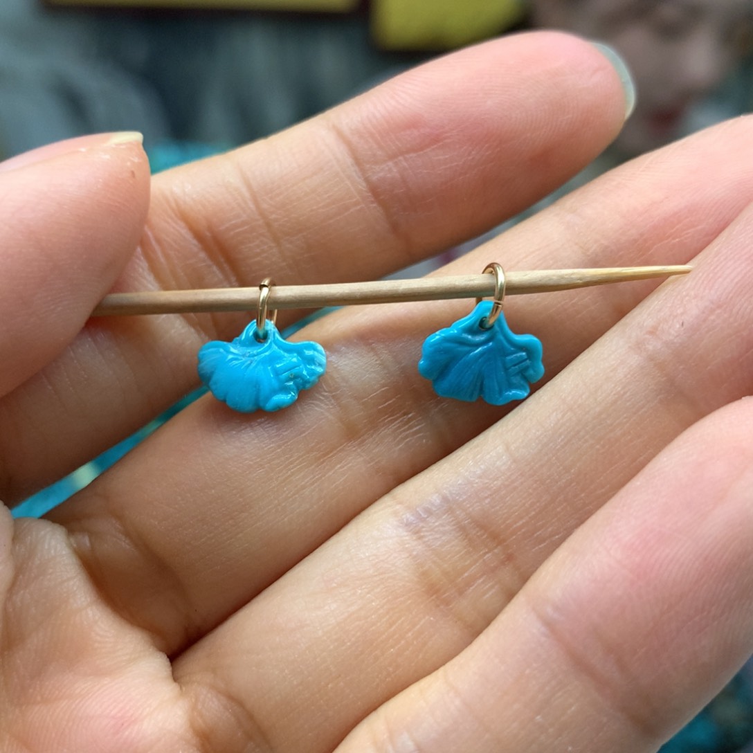 绿松石配饰未镶嵌