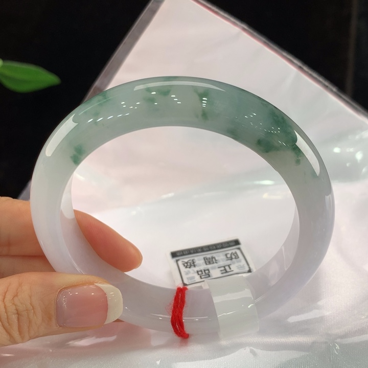 翡翠手镯未镶嵌111-0035