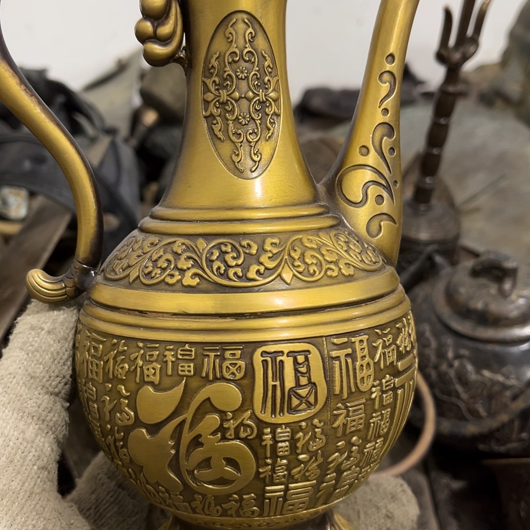 华***华闪电购铜摆件工艺品