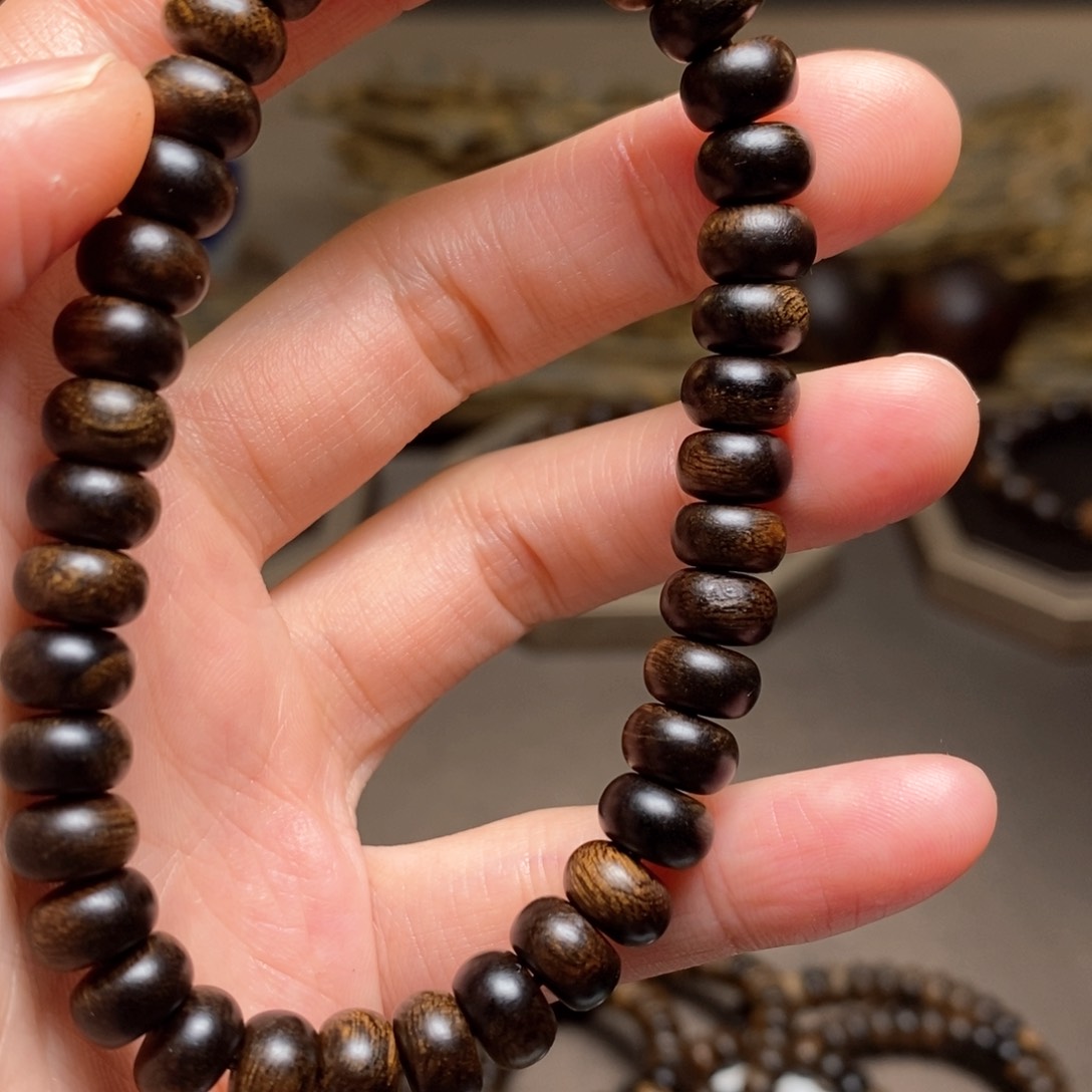 沉香手串越南富森红土玉化瘤疤算盘珠0.8