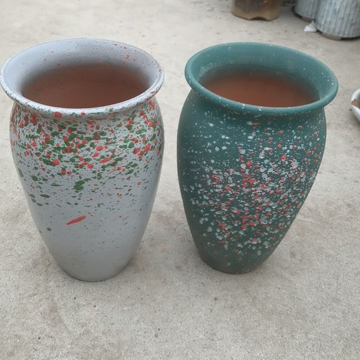 红陶口15高25两个盆子