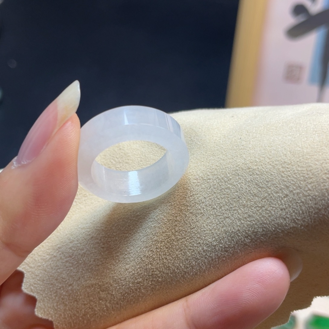 翡翠未镶嵌戒圈要啥自行车14