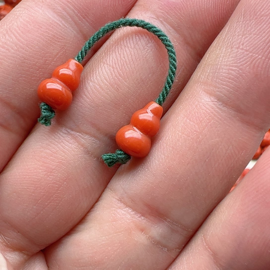 南红玛瑙配饰未镶嵌