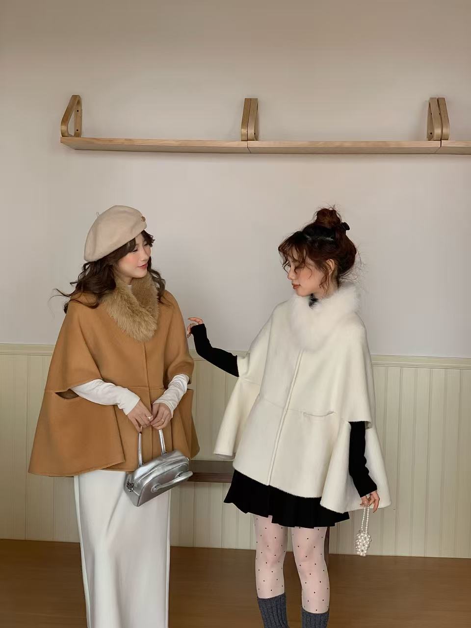 富家千金双面呢大衣斗篷款狐狸毛围脖