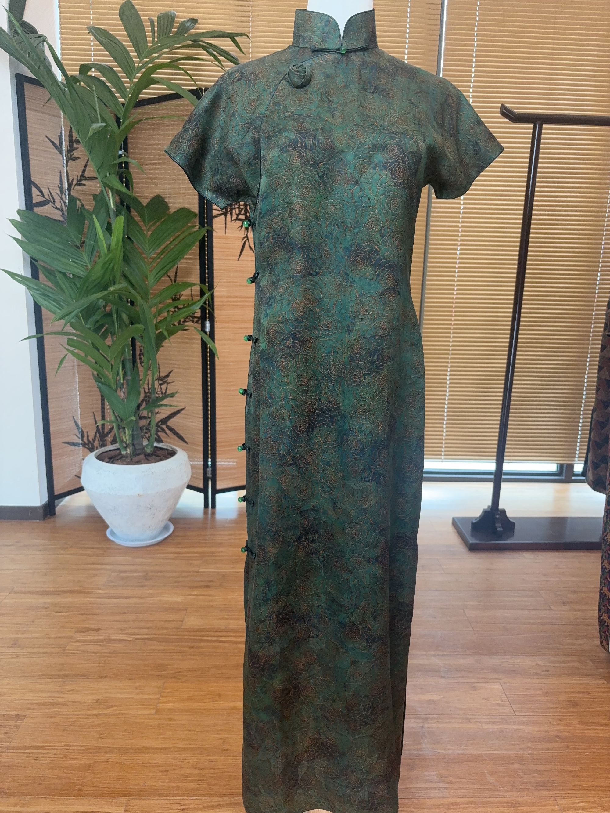 精品香云纱旗袍qp-30876