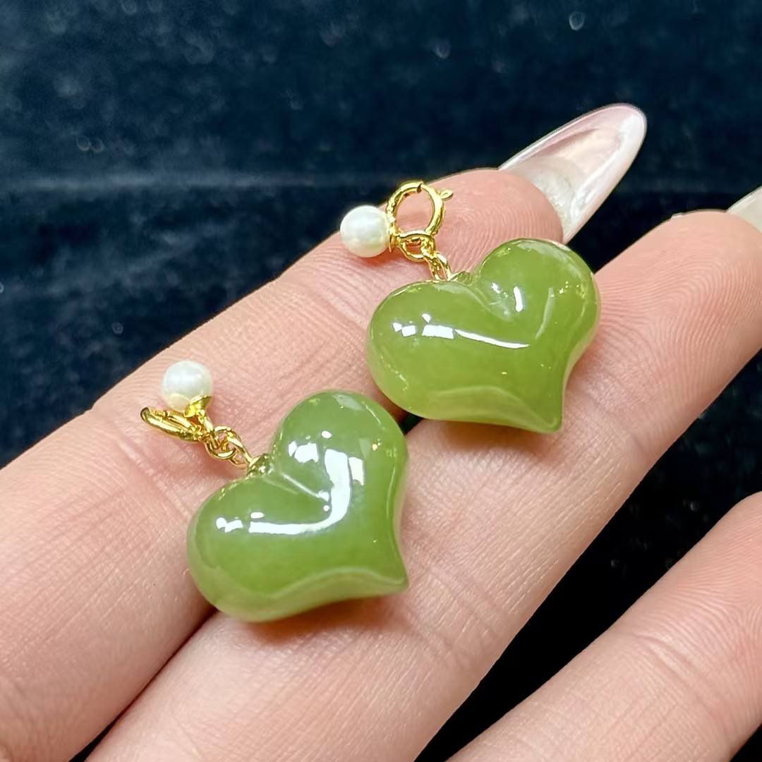 【CH】和田玉屁桃吊坠（多样性发其一）