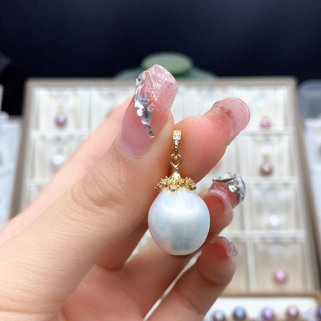 淡水珍珠颈饰合金