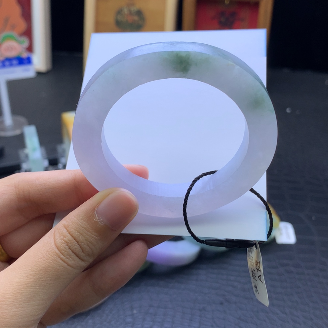 定制翡翠未镶嵌翡翠手镯