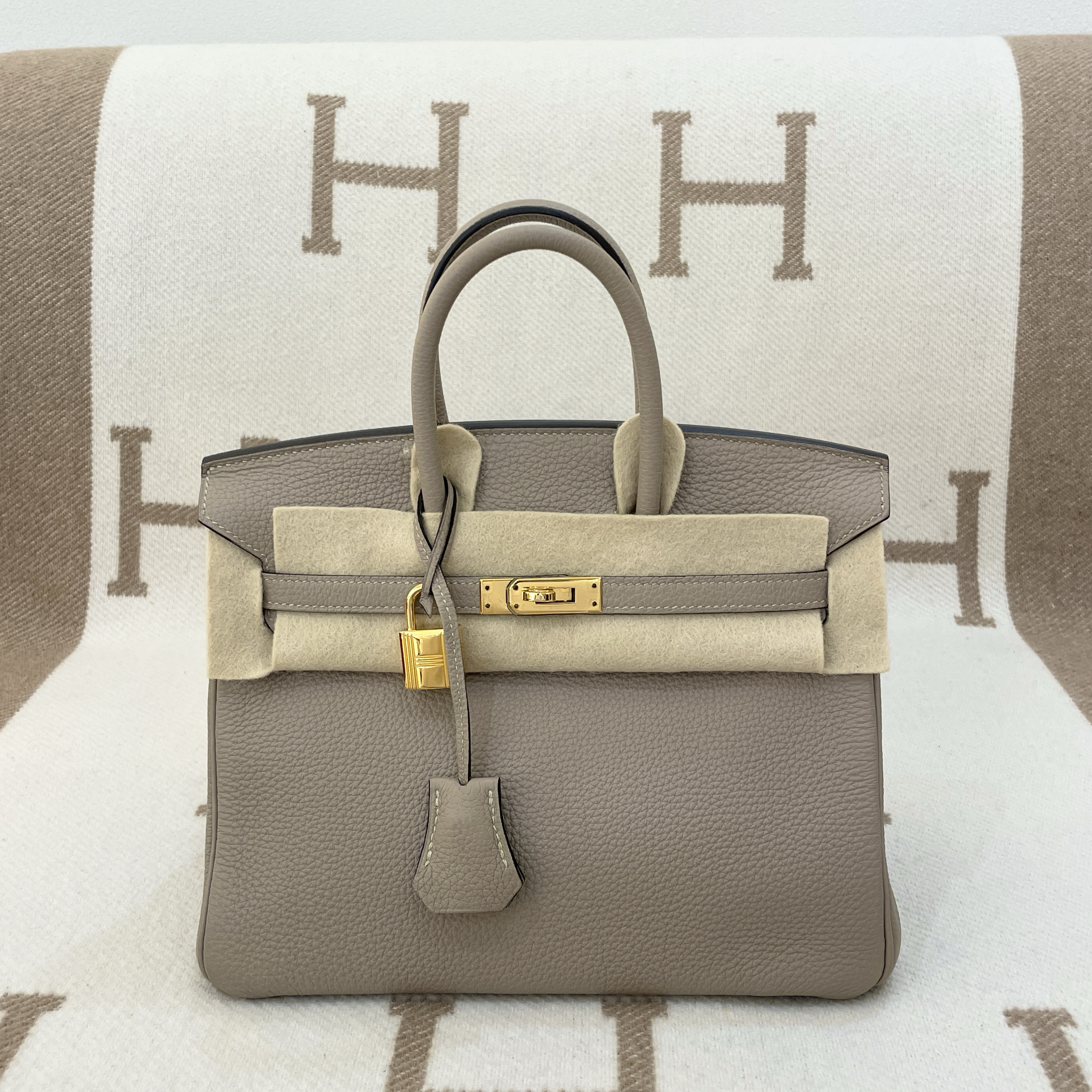 全新未使用 Hermes/爱马仕 birkin 25 Ttogo 斑鸠灰金扣lk0127a4