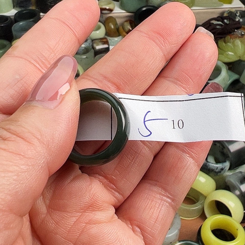 【闪购商品】未镶嵌蛇纹石玉戒指藏*