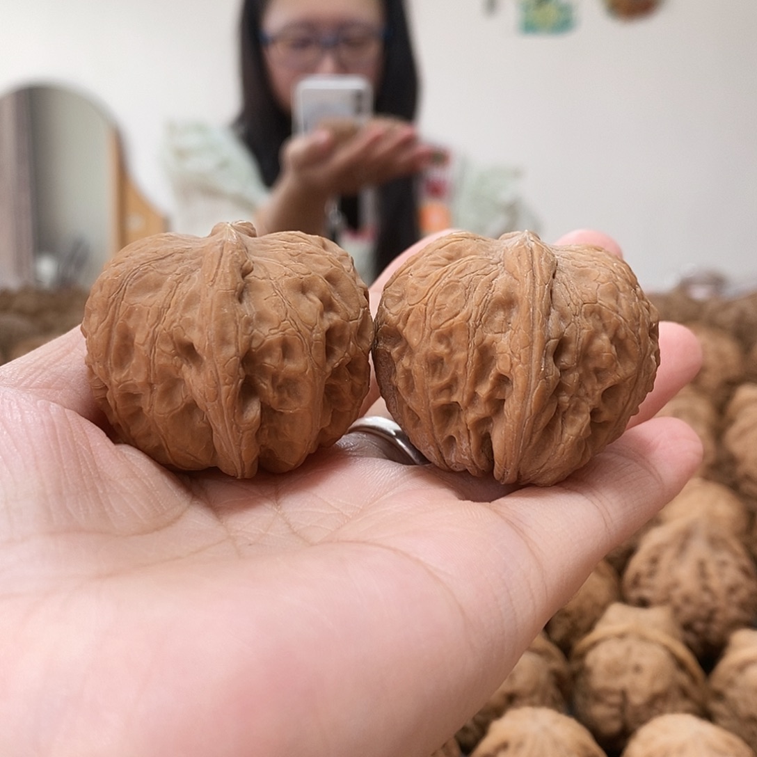 文玩核桃吊坠元宝41黄尖