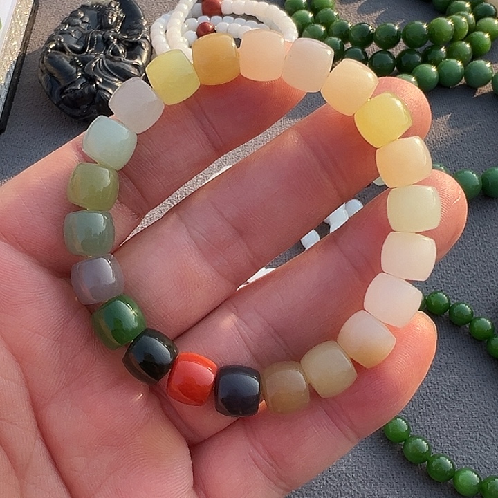 和田玉未镶嵌手串