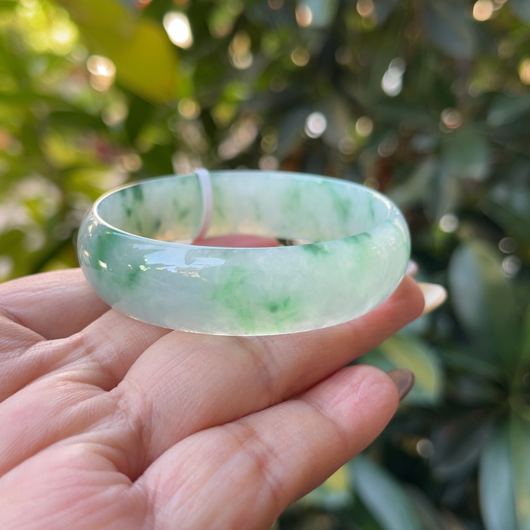 翡翠未镶嵌手镯52.8正圈