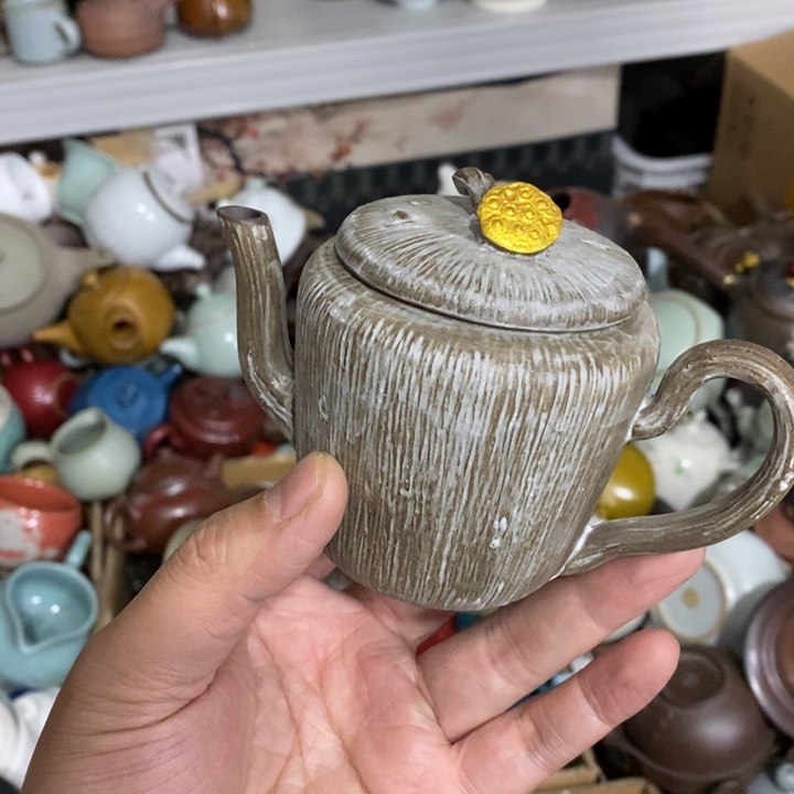 陶瓷艺术品及陶瓷壶