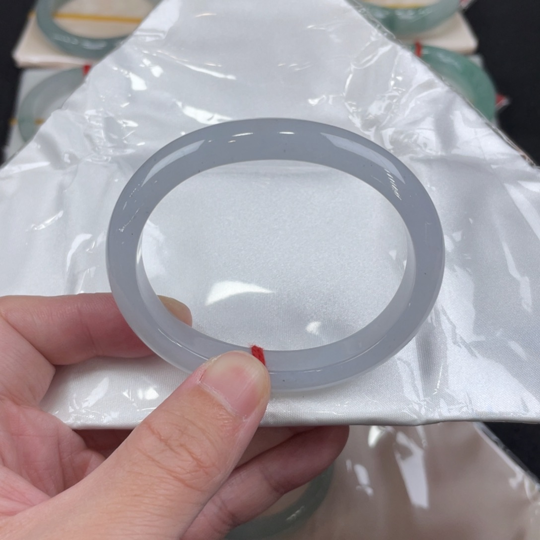 翡翠手镯未镶嵌55贵妃
