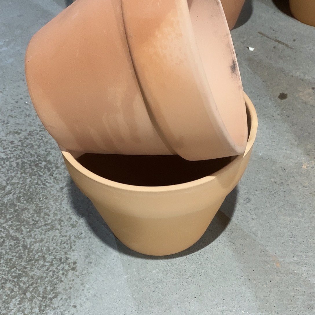 瑕疵红陶16×13-2     