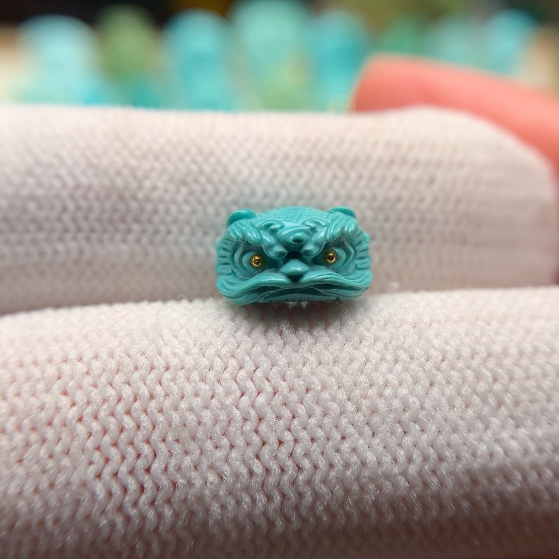 绿松石配饰未镶嵌