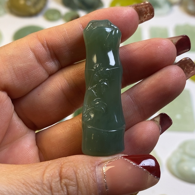 【闪购商品】蛇纹石玉颈饰未镶嵌