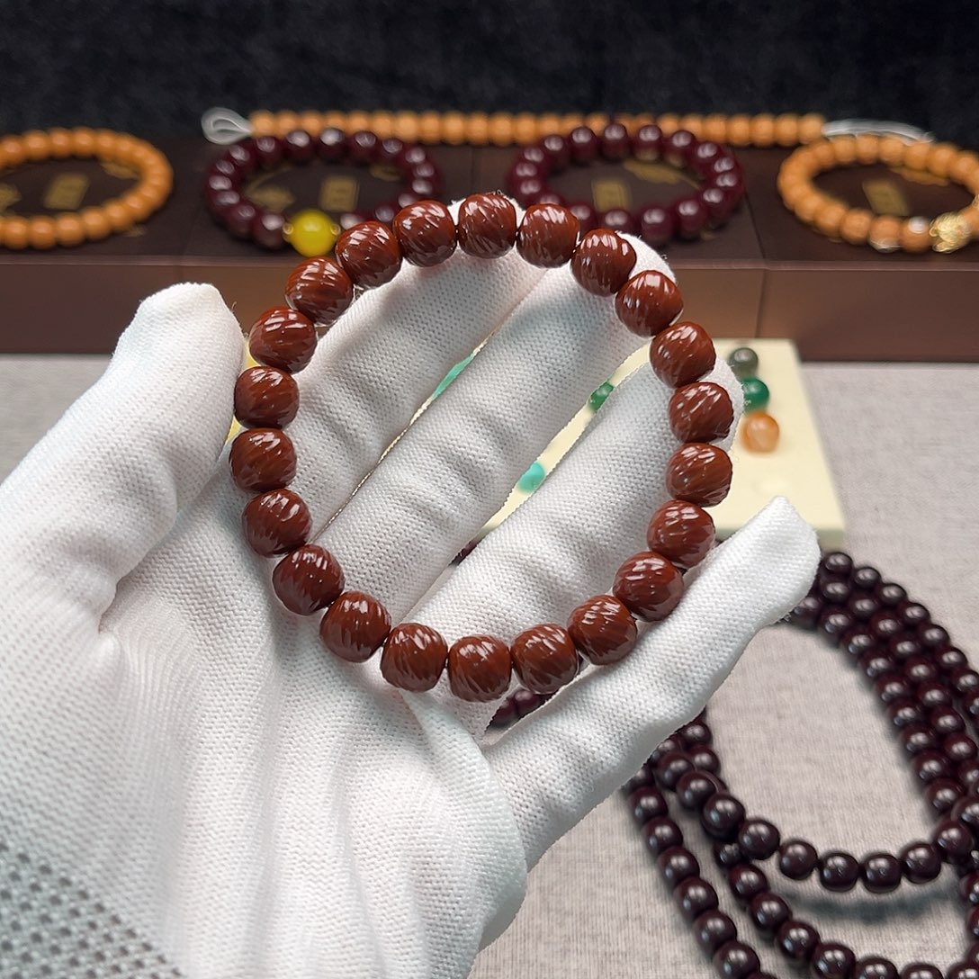 周***周吊坠猴头核桃猴头手串