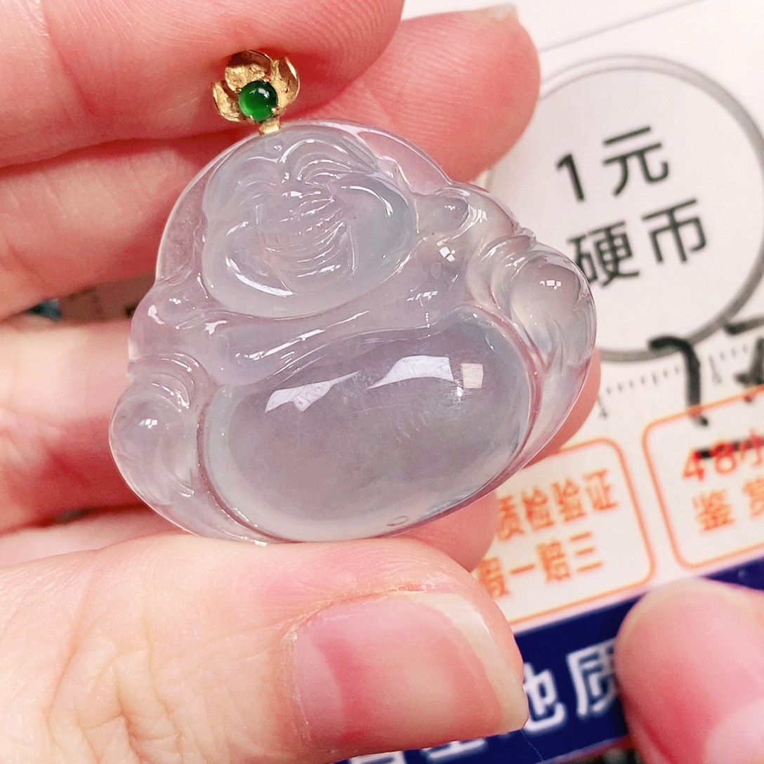 隔***陈颈饰18K金镶嵌翡翠