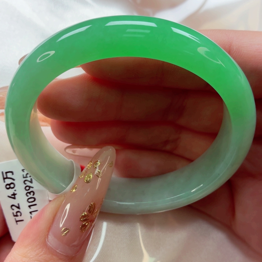 翡翠未镶嵌手镯（贵妃镯）22（11号）