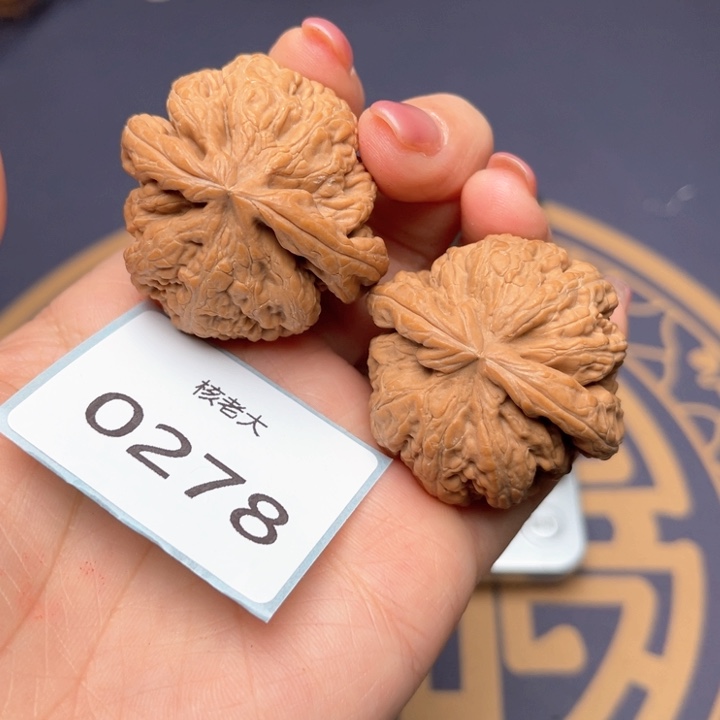文玩核桃把件40大粗筋 0278