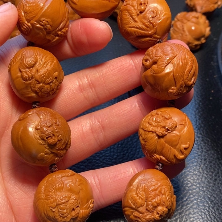 橄榄核手串/手链L****y老虎手串