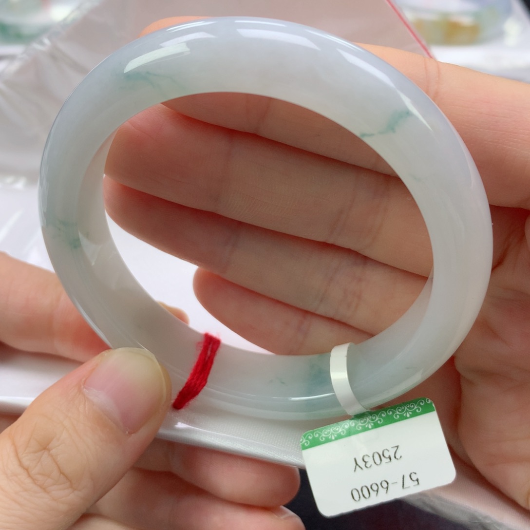 翡翠手镯未镶嵌缅甸天然翡翠手镯57